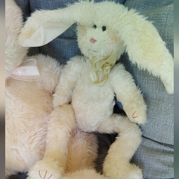 Bundle of 2 Stuffed Bunnies - Picture 5 of 6